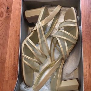 Ann Marino Women’s Gold Heels
